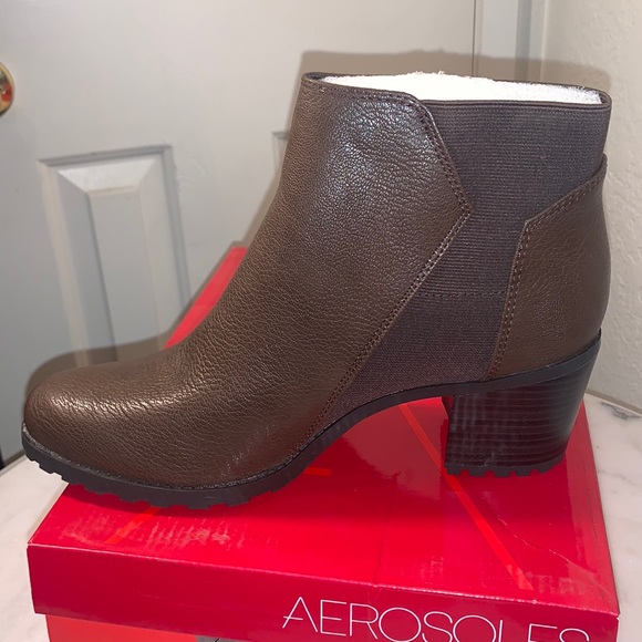 Aerosoles Women’s Inclination Ankle Boot - Picture 4 of 10